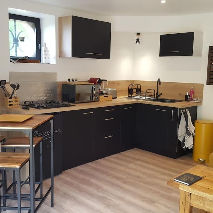 Appartement 2 Pieces Gravieres Bagian luar foto